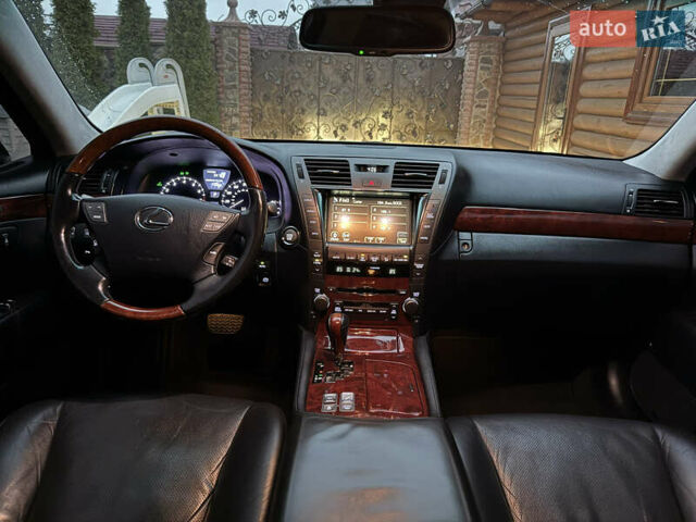 Сірий Лексус ЛС, об'ємом двигуна 4.6 л та пробігом 116 тис. км за 14999 $, фото 43 на Automoto.ua