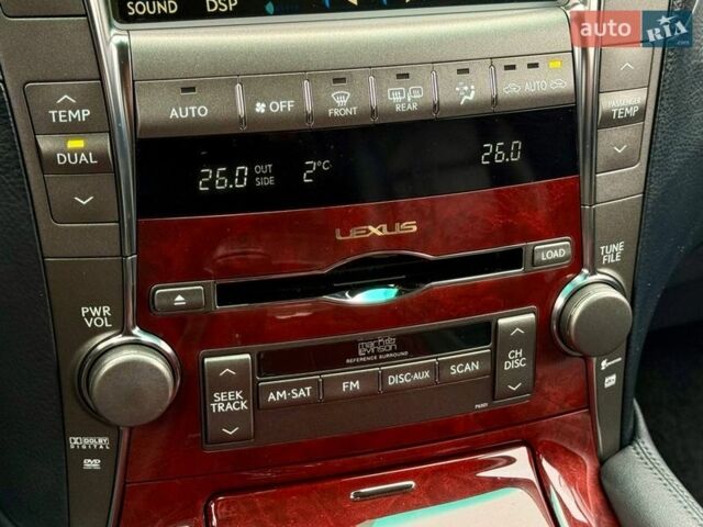 Серый Лексус ЛС, объемом двигателя 4.61 л и пробегом 275 тыс. км за 11500 $, фото 33 на Automoto.ua