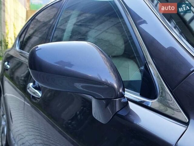 Серый Лексус ЛС, объемом двигателя 4.97 л и пробегом 237 тыс. км за 16999 $, фото 18 на Automoto.ua