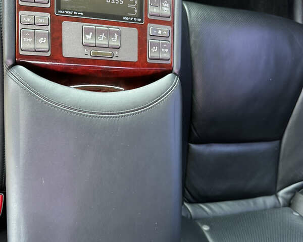 Серый Лексус ЛС, объемом двигателя 4.61 л и пробегом 166 тыс. км за 12500 $, фото 16 на Automoto.ua