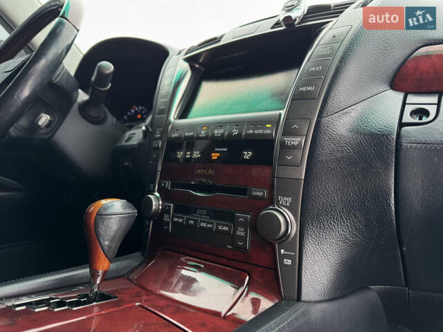 Серый Лексус ЛС, объемом двигателя 4.61 л и пробегом 240 тыс. км за 8500 $, фото 64 на Automoto.ua