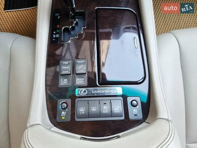 Серый Лексус ЛС, объемом двигателя 4.97 л и пробегом 237 тыс. км за 16999 $, фото 46 на Automoto.ua