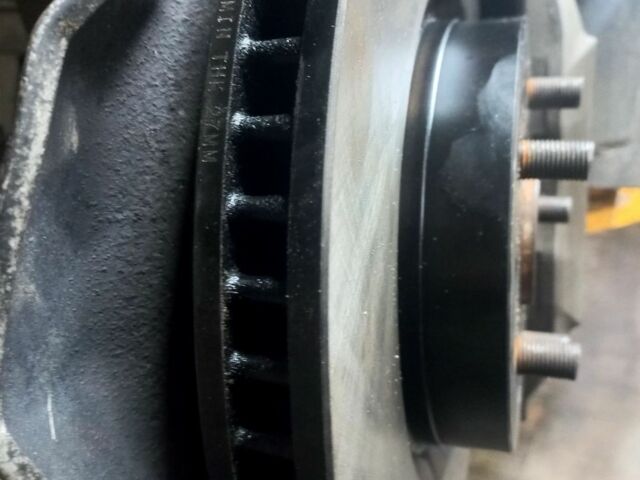 Серый Лексус ЛС, объемом двигателя 4.6 л и пробегом 183 тыс. км за 10999 $, фото 7 на Automoto.ua