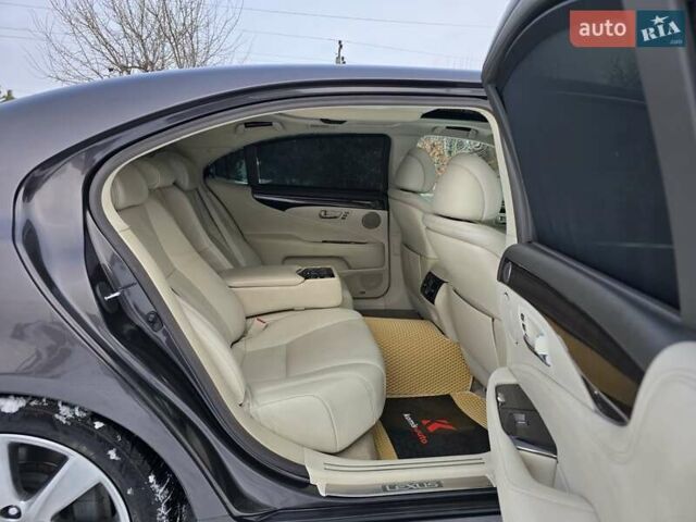 Сірий Лексус ЛС, об'ємом двигуна 5 л та пробігом 237 тис. км за 15499 $, фото 66 на Automoto.ua