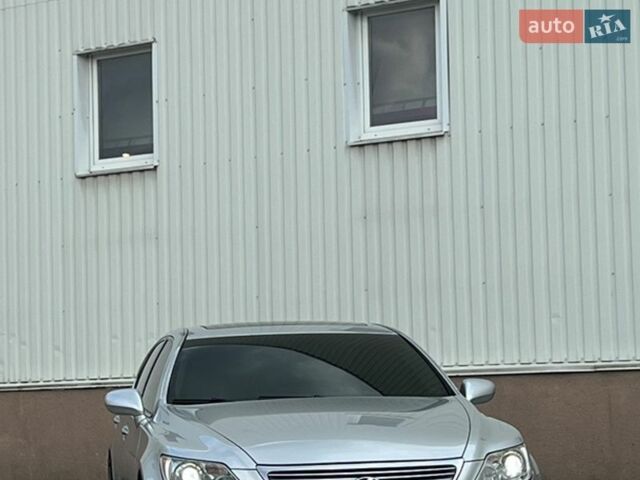 Серый Лексус ЛС, объемом двигателя 4.61 л и пробегом 178 тыс. км за 12300 $, фото 2 на Automoto.ua