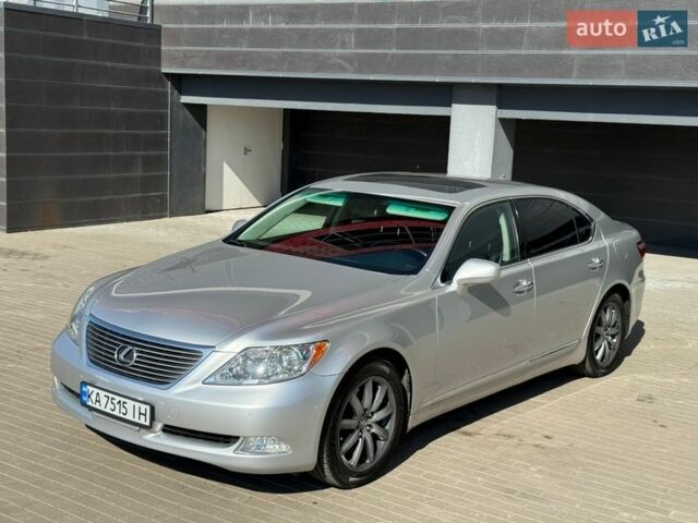 Сірий Лексус ЛС, об'ємом двигуна 4.61 л та пробігом 274 тис. км за 11500 $, фото 10 на Automoto.ua