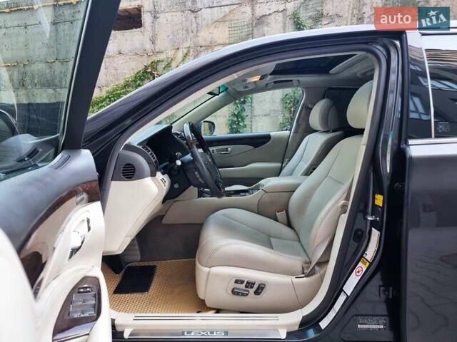 Серый Лексус ЛС, объемом двигателя 4.97 л и пробегом 237 тыс. км за 16999 $, фото 26 на Automoto.ua