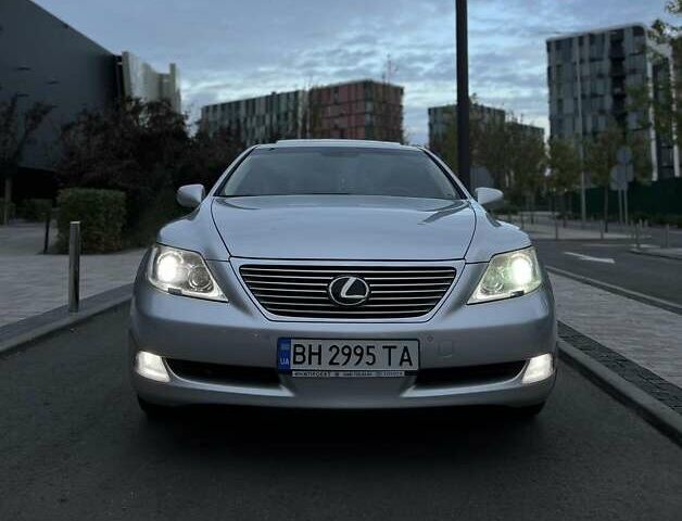 Сірий Лексус ЛС, об'ємом двигуна 4.61 л та пробігом 220 тис. км за 11500 $, фото 4 на Automoto.ua