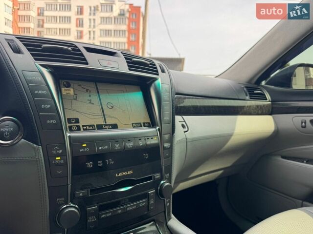 Сірий Лексус ЛС, об'ємом двигуна 4.97 л та пробігом 328 тис. км за 10500 $, фото 10 на Automoto.ua
