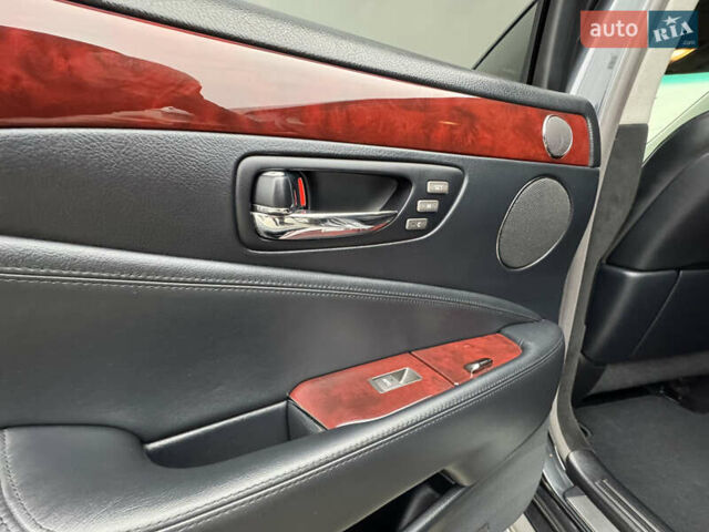 Серый Лексус ЛС, объемом двигателя 4.6 л и пробегом 116 тыс. км за 11700 $, фото 32 на Automoto.ua