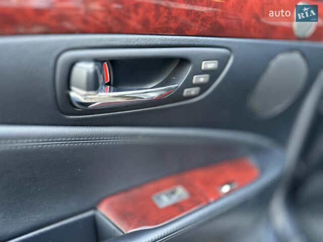 Серый Лексус ЛС, объемом двигателя 4.99 л и пробегом 220 тыс. км за 7000 $, фото 17 на Automoto.ua