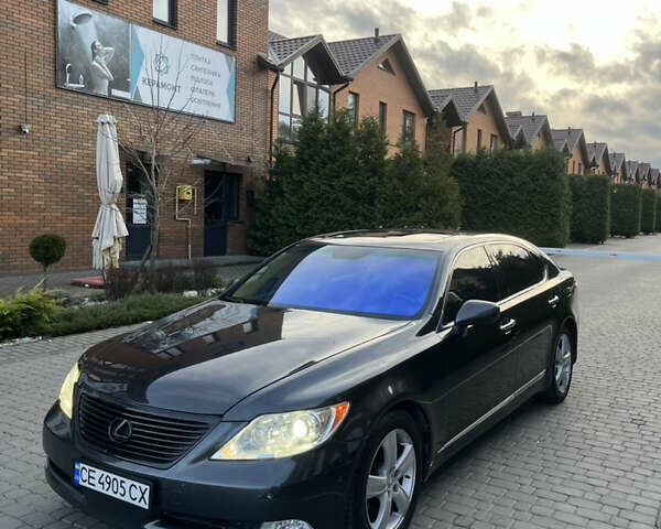 Серый Лексус ЛС, объемом двигателя 4.61 л и пробегом 263 тыс. км за 8000 $, фото 2 на Automoto.ua