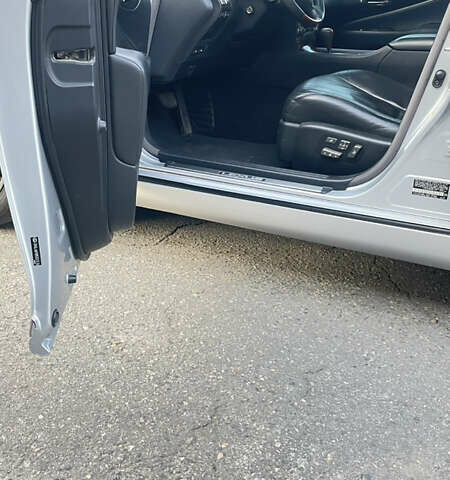 Серый Лексус ЛС, объемом двигателя 4.61 л и пробегом 203 тыс. км за 14000 $, фото 29 на Automoto.ua