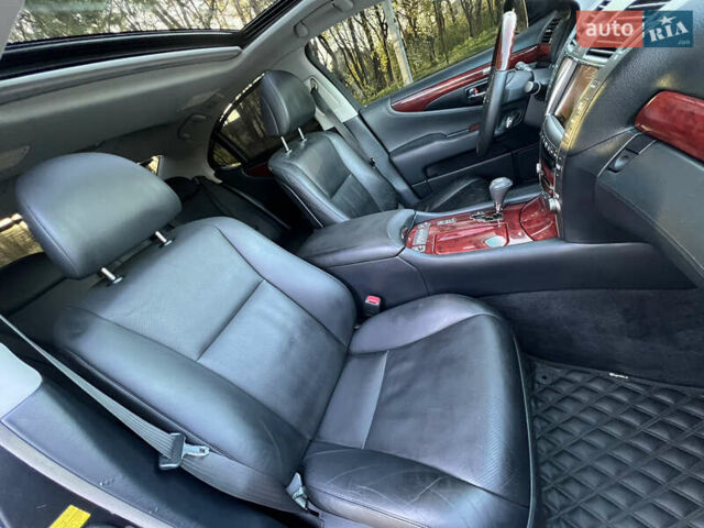 Серый Лексус ЛС, объемом двигателя 4.61 л и пробегом 238 тыс. км за 13000 $, фото 23 на Automoto.ua