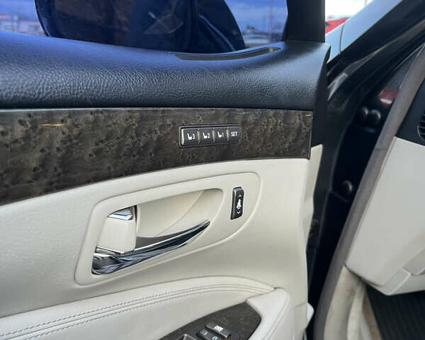 Серый Лексус ЛС, объемом двигателя 4.61 л и пробегом 263 тыс. км за 8000 $, фото 11 на Automoto.ua