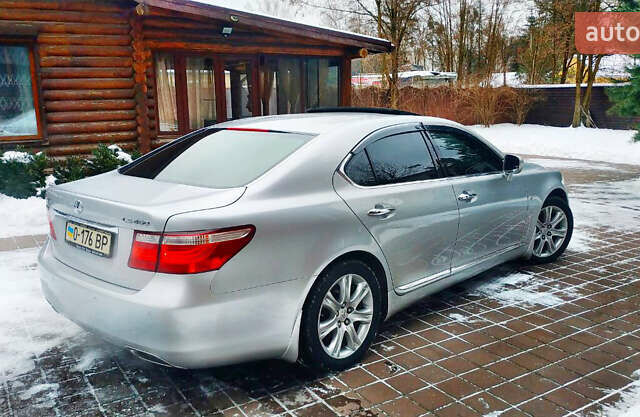 Серый Лексус ЛС, объемом двигателя 4.6 л и пробегом 92 тыс. км за 29999 $, фото 8 на Automoto.ua