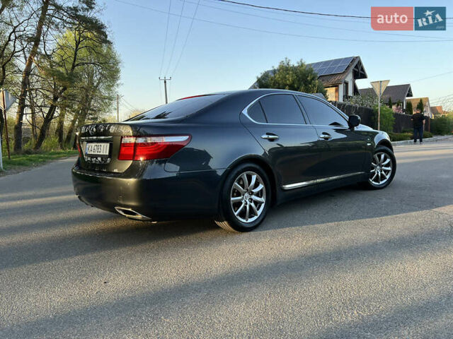 Серый Лексус ЛС, объемом двигателя 4.61 л и пробегом 238 тыс. км за 13000 $, фото 32 на Automoto.ua