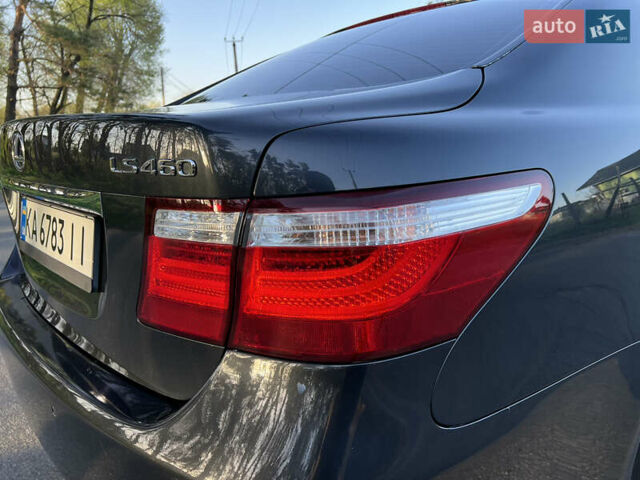 Серый Лексус ЛС, объемом двигателя 4.61 л и пробегом 238 тыс. км за 13000 $, фото 11 на Automoto.ua