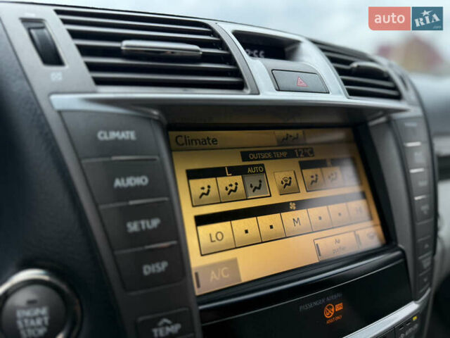 Серый Лексус ЛС, объемом двигателя 4.6 л и пробегом 212 тыс. км за 14990 $, фото 7 на Automoto.ua