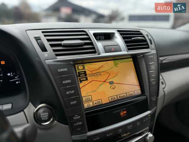 Серый Лексус ЛС, объемом двигателя 4.6 л и пробегом 212 тыс. км за 14990 $, фото 6 на Automoto.ua