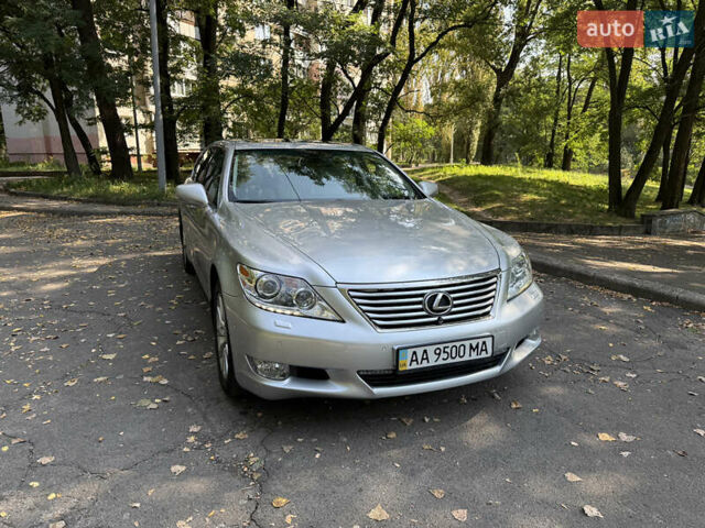 Серый Лексус ЛС, объемом двигателя 4.6 л и пробегом 198 тыс. км за 15400 $, фото 3 на Automoto.ua