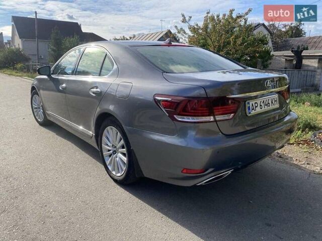 Серый Лексус ЛС, объемом двигателя 4.6 л и пробегом 71 тыс. км за 32000 $, фото 7 на Automoto.ua