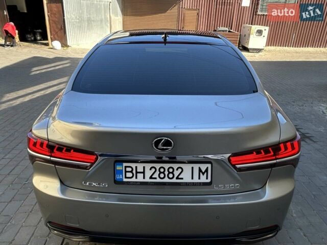 Сірий Лексус ЛС, об'ємом двигуна 3.46 л та пробігом 55 тис. км за 90000 $, фото 7 на Automoto.ua