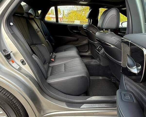 Серый Лексус ЛС, объемом двигателя 3.46 л и пробегом 59 тыс. км за 79999 $, фото 21 на Automoto.ua