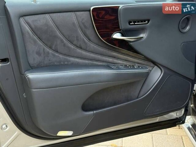 Серый Лексус ЛС, объемом двигателя 3.46 л и пробегом 59 тыс. км за 79999 $, фото 24 на Automoto.ua