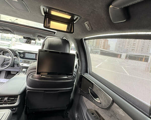 Сірий Лексус ЛС, об'ємом двигуна 3.46 л та пробігом 29 тис. км за 92200 $, фото 44 на Automoto.ua