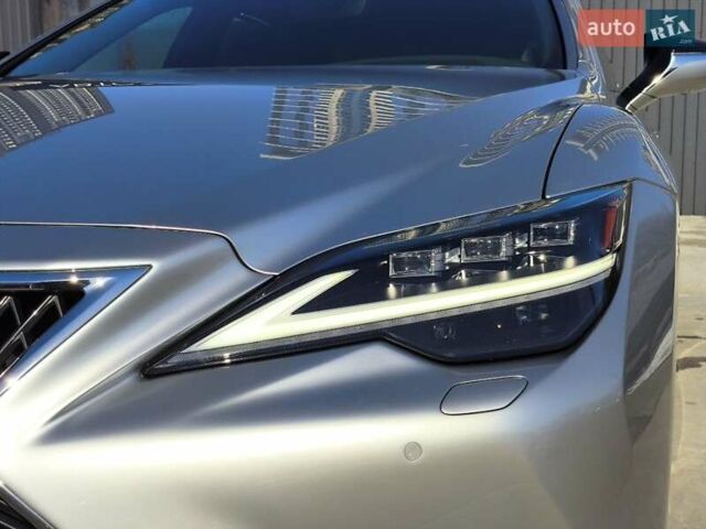 Сірий Лексус ЛС, об'ємом двигуна 3.46 л та пробігом 37 тис. км за 88000 $, фото 7 на Automoto.ua