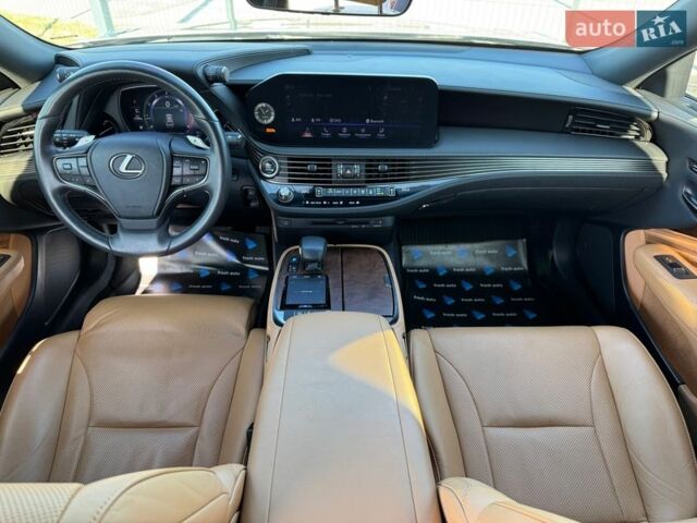 Серый Лексус ЛС, объемом двигателя 3.45 л и пробегом 15 тыс. км за 69900 $, фото 3 на Automoto.ua