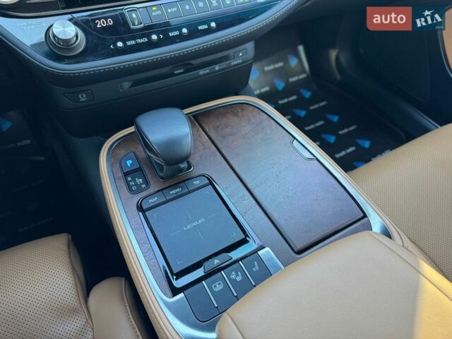 Серый Лексус ЛС, объемом двигателя 3.45 л и пробегом 15 тыс. км за 69900 $, фото 25 на Automoto.ua