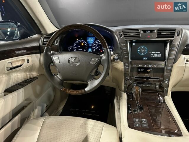 Синий Лексус ЛС, объемом двигателя 4.6 л и пробегом 222 тыс. км за 14999 $, фото 20 на Automoto.ua