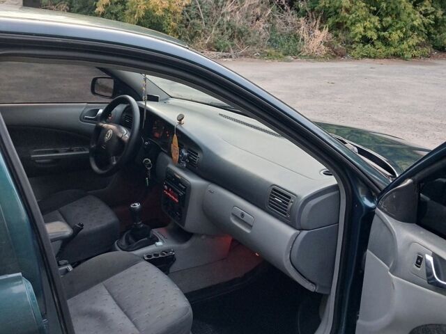 Синій Лексус ЛС, об'ємом двигуна 0 л та пробігом 300 тис. км за 7013 $, фото 6 на Automoto.ua