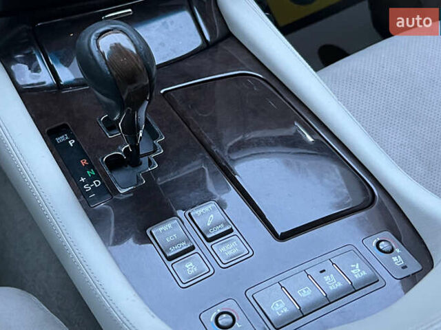 Синий Лексус ЛС, объемом двигателя 4.61 л и пробегом 224 тыс. км за 5999 $, фото 8 на Automoto.ua