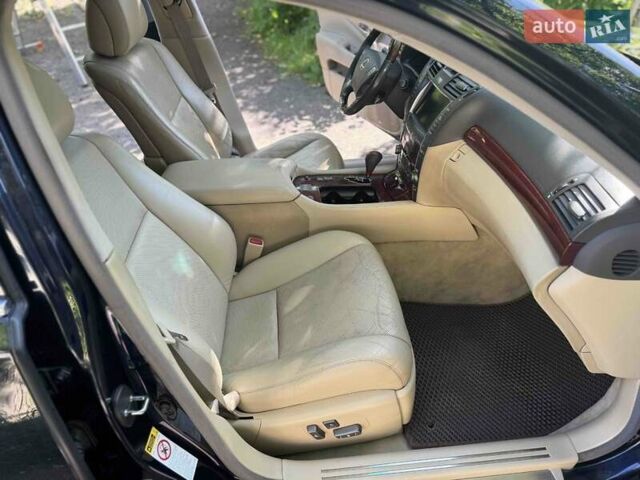 Синий Лексус ЛС, объемом двигателя 4.6 л и пробегом 260 тыс. км за 7900 $, фото 10 на Automoto.ua