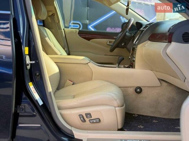 Синий Лексус ЛС, объемом двигателя 4.6 л и пробегом 163 тыс. км за 13499 $, фото 20 на Automoto.ua