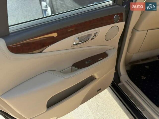 Синий Лексус ЛС, объемом двигателя 4.6 л и пробегом 163 тыс. км за 13499 $, фото 14 на Automoto.ua