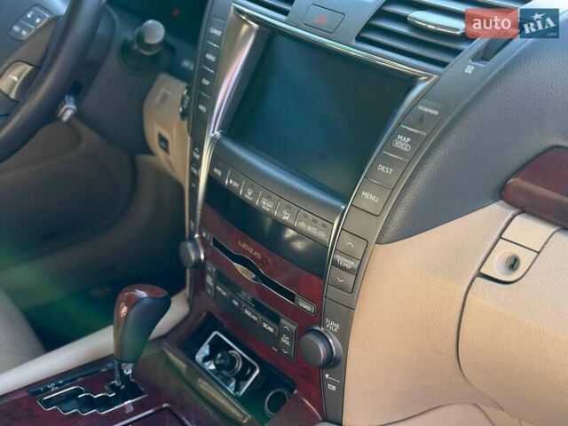 Синий Лексус ЛС, объемом двигателя 4.6 л и пробегом 163 тыс. км за 13499 $, фото 19 на Automoto.ua