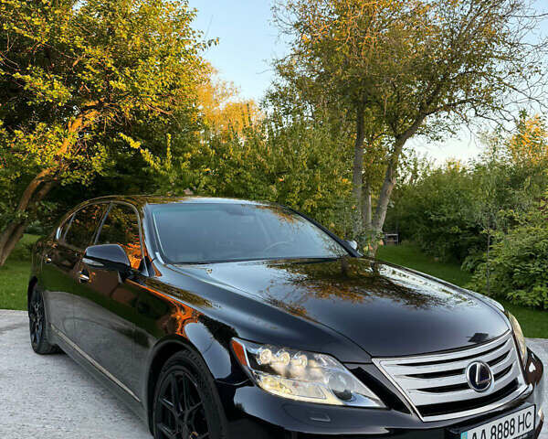 Синий Лексус ЛС, объемом двигателя 5 л и пробегом 400 тыс. км за 14900 $, фото 4 на Automoto.ua