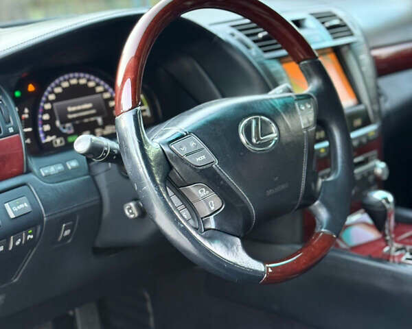 Синий Лексус ЛС, объемом двигателя 5 л и пробегом 400 тыс. км за 14900 $, фото 13 на Automoto.ua