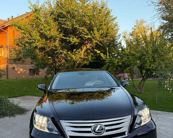 Синий Лексус ЛС, объемом двигателя 5 л и пробегом 400 тыс. км за 14900 $, фото 5 на Automoto.ua