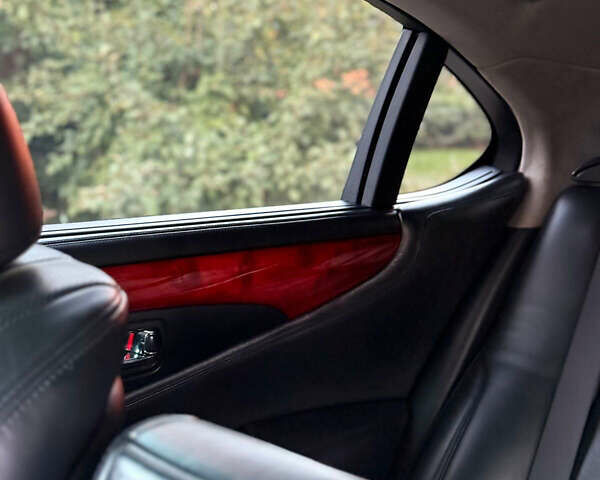 Синий Лексус ЛС, объемом двигателя 5 л и пробегом 400 тыс. км за 14900 $, фото 6 на Automoto.ua