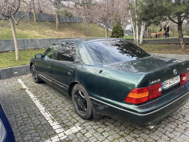 Зеленый Лексус ЛС, объемом двигателя 4 л и пробегом 374 тыс. км за 2000 $, фото 7 на Automoto.ua