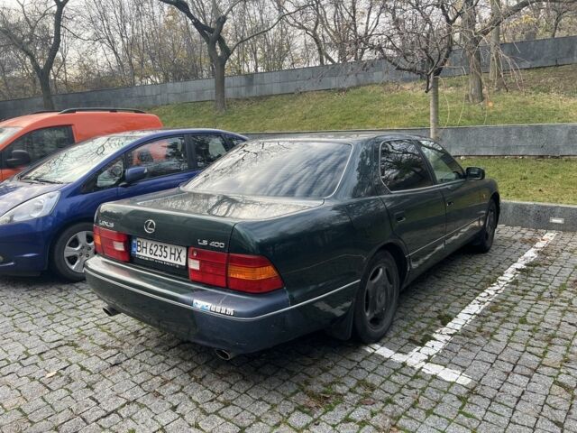 Зеленый Лексус ЛС, объемом двигателя 4 л и пробегом 374 тыс. км за 2000 $, фото 5 на Automoto.ua