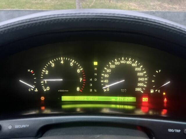 Зеленый Лексус ЛС, объемом двигателя 4 л и пробегом 374 тыс. км за 2000 $, фото 4 на Automoto.ua