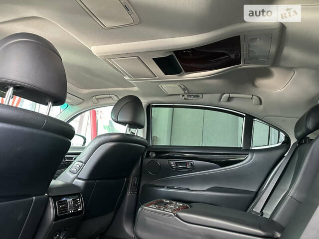 Зеленый Лексус ЛС, объемом двигателя 4.6 л и пробегом 177 тыс. км за 24000 $, фото 97 на Automoto.ua