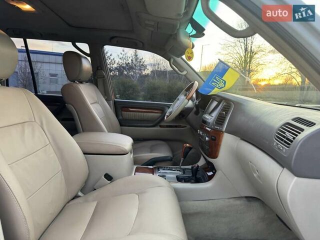 Білий Лексус ЛХ, об'ємом двигуна 4.7 л та пробігом 252 тис. км за 14999 $, фото 13 на Automoto.ua