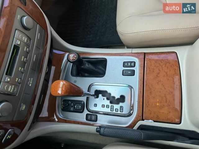 Білий Лексус ЛХ, об'ємом двигуна 4.7 л та пробігом 252 тис. км за 14999 $, фото 46 на Automoto.ua